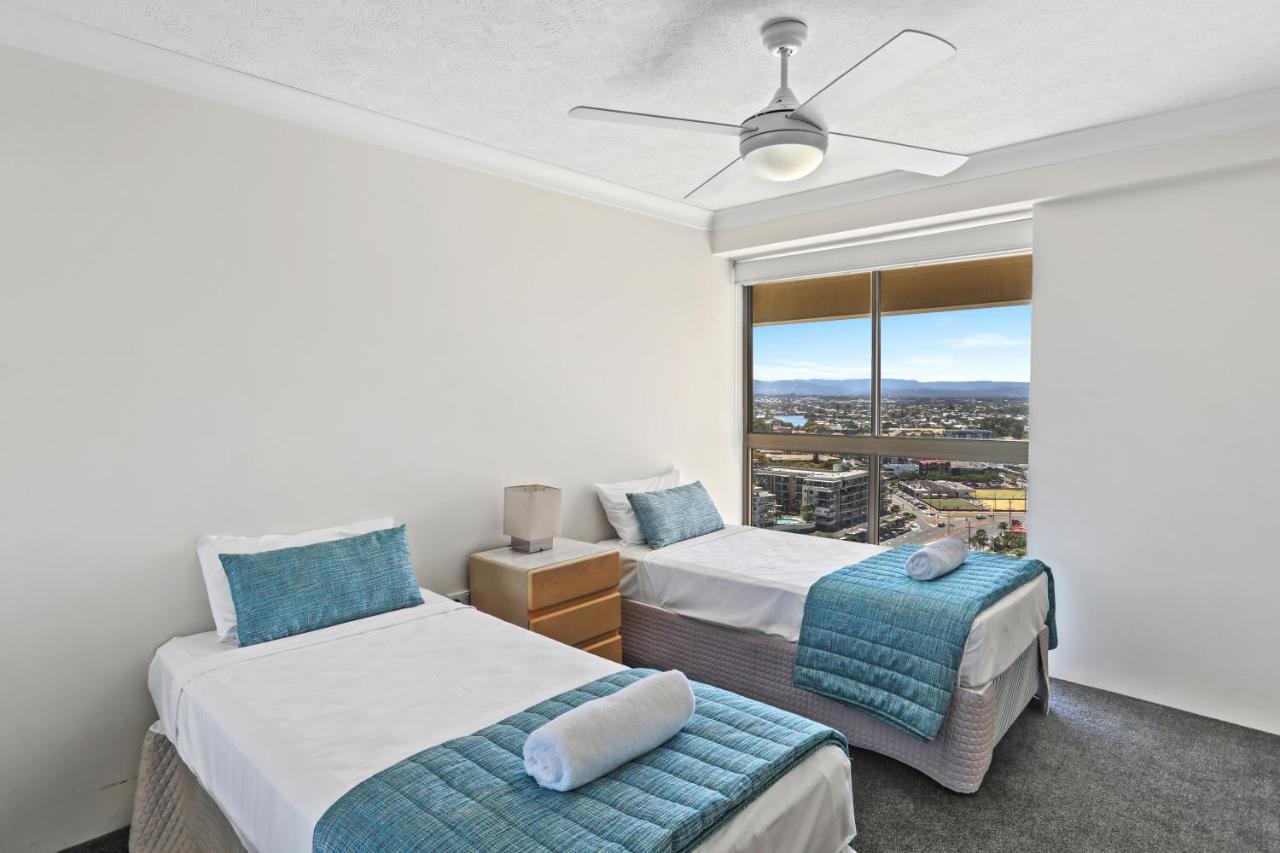 Gemini Court Holiday Apartments Гоулд Коуст Екстериор снимка
